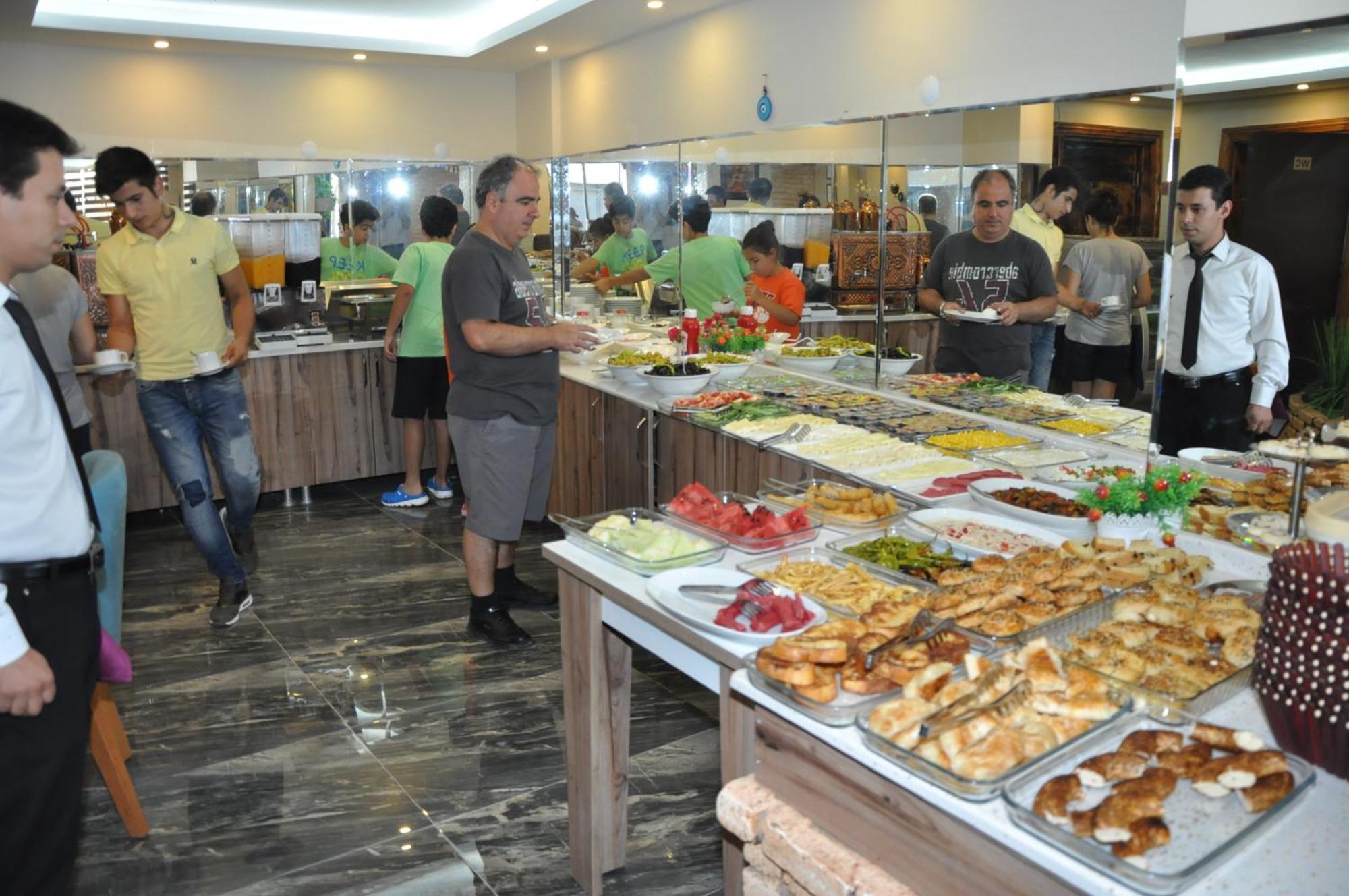 Konak Eurobest Otel อิซมีร์ ภายนอก รูปภาพ