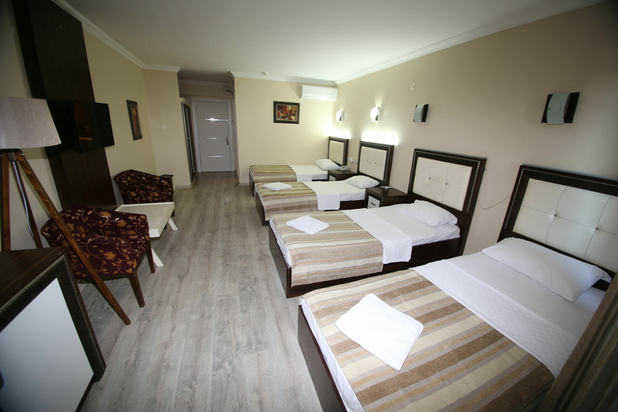 Konak Eurobest Otel อิซมีร์ ภายนอก รูปภาพ