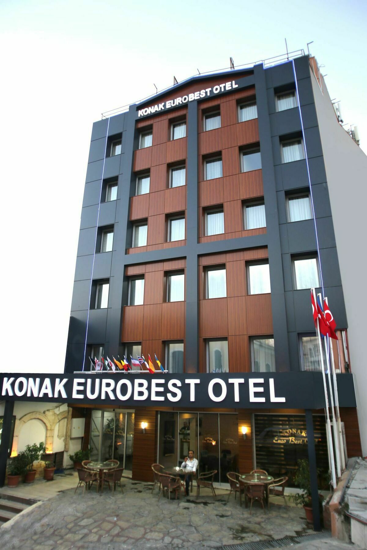 Konak Eurobest Otel อิซมีร์ ภายนอก รูปภาพ